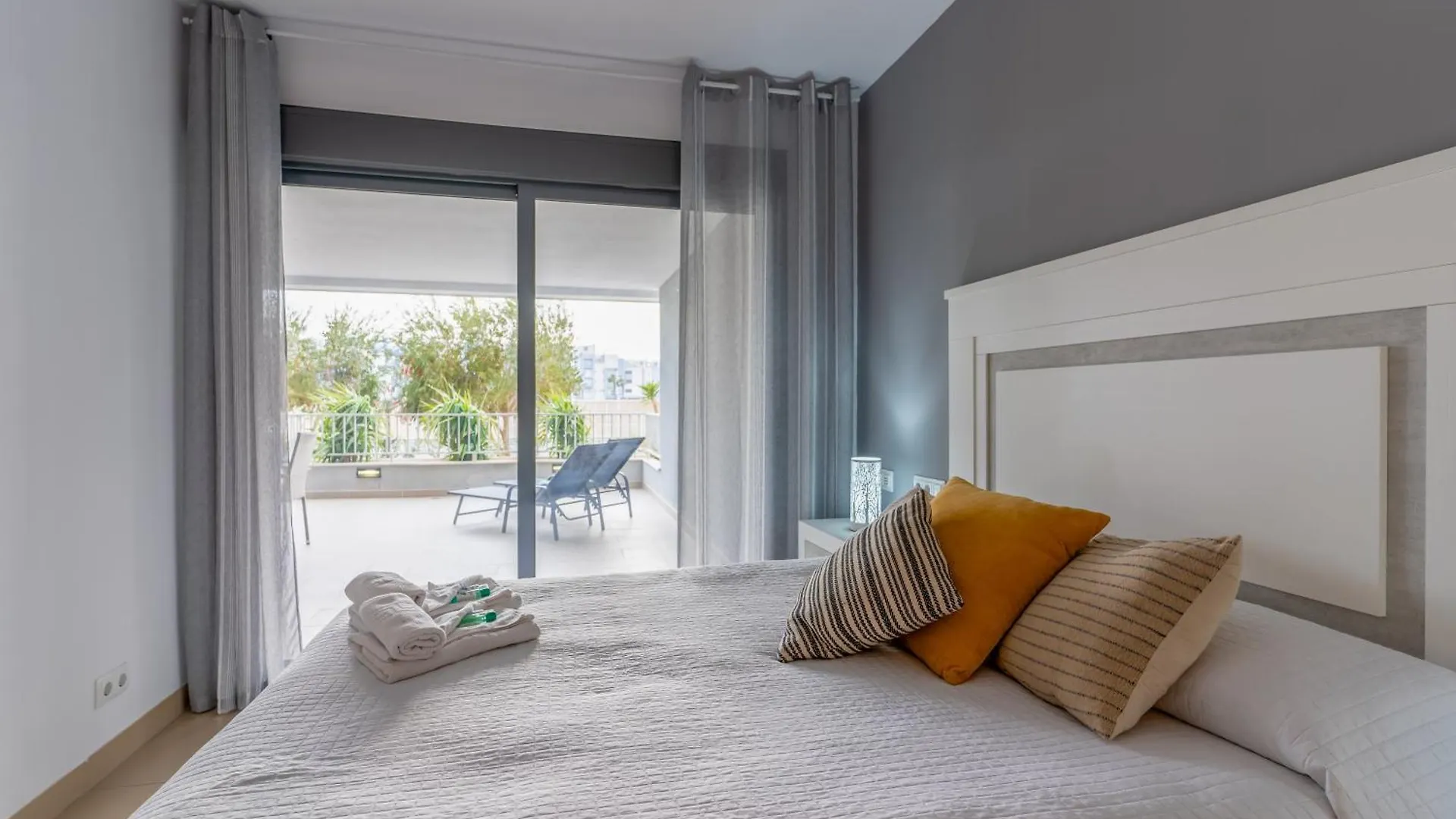 Apartamento Mirador Playa Serena III R&R Roquetas de Mar Spain