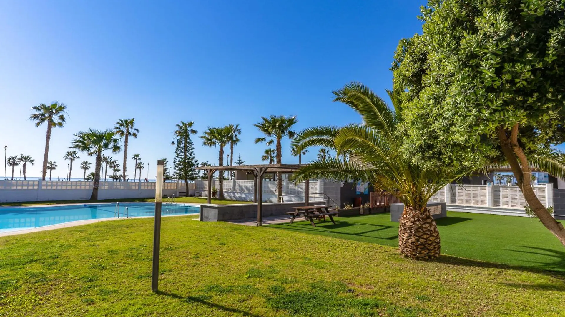 Apartamento Mirador Playa Serena III R&R Roquetas de Mar 0*,  Spain